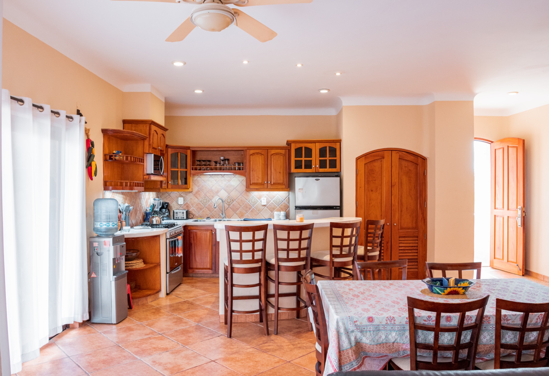 Playa Grande E-33 – Oceanview Penthouse, Turnkey Ready