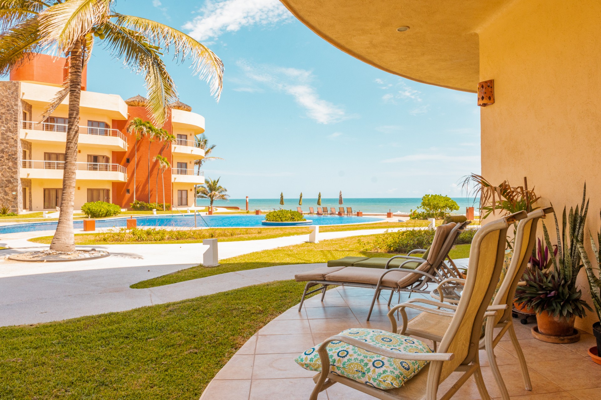 Playa Grande G13 – Income-Ready Beach Condo